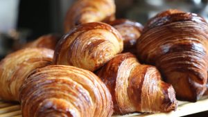 Secrets pour réussir des croissants au beurre parfaits !