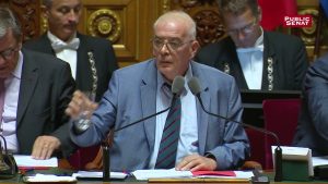 Sénat : restrictions sur les dons aux partis politiques en France