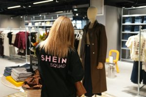 Shein : 12 fédérations et 100 marques attaquent le géant de la fast-fashion