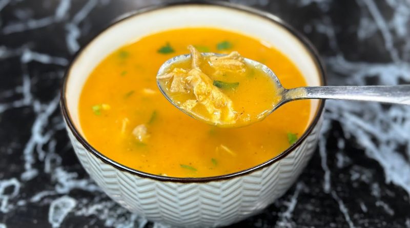 Soupe au poulet : légère, rassasiante et délicieuse !