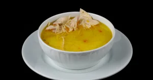 Soupe turque au poulet : un remède de grand-mère pour soulager les petits maux