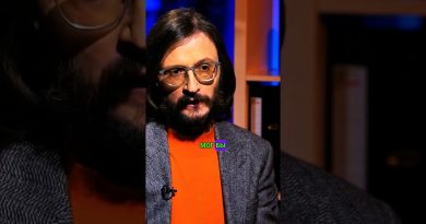 Stanislav Drobychevski sur les sépultures Ramita 1 et 2