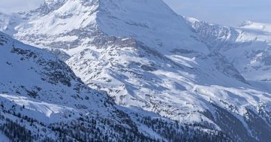 Auvergne-Rhône-Alpes, Lyon, Annecy, Alps, volcano, lake, mountain, ski, village