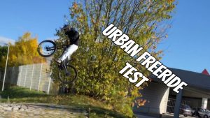 Test Vidéo : Urban Freeride avec Neo Oneal et Commencal Supreme V4