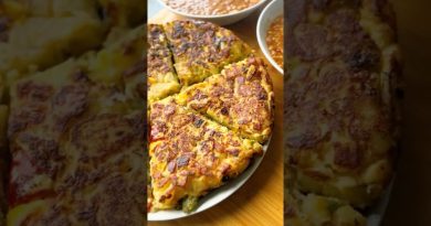 Tortilla espagnole aux poivrons et oignons savoureux