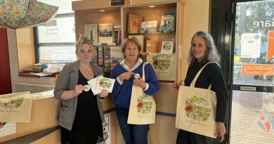 Tote bages, magnets, cartes postales... Le Pays du Neubourg lance sa collection de produits dérivés !