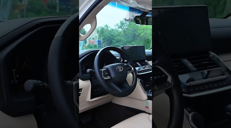 Toyota Land Cruiser LC300 : Luxe et Héritage 2025