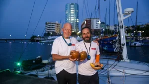 Transat Café L'Or 2025 : le dernier bateau, Rêve à Perte de vue-Qwanza, est arrivé à Fort-de-France