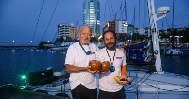Transat Café L'Or 2025 : le dernier bateau, Rêve à Perte de vue-Qwanza, est arrivé à Fort-de-France