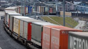 Transfert des marchandises de la route au rail: la Suisse n’y arrive toujours pas - Le Temps