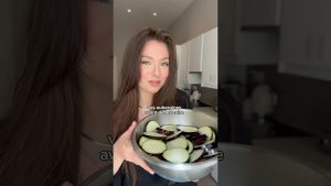 Trempez vos aubergines avant cuisson pour un meilleur goût !