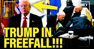 Trump figé en direct alors que le chaos s'installe à la Maison-Blanche