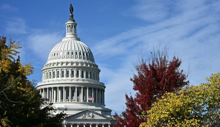 USA: la Chambre des représentants vote pour clore la paralysie budgétaire