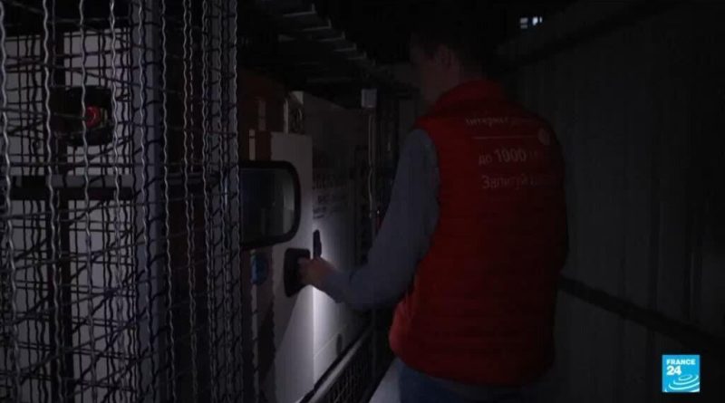 Ukraine : les habitants tentent de rétablir l'électricité après les attaques