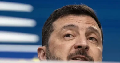 Ukraine : les ministre de la Justice et de l’Énergie démissionnent après le scandale de corruption à 100 millions de dollars qui aurait été organisé par un proche de Volodymyr Zelensky - L'Humanité