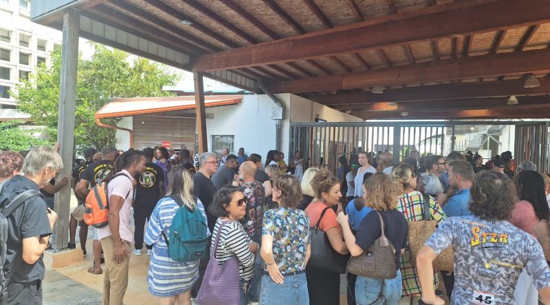 Un débrayage pour ouvrir un mouvement de protestation au lycée Melkior-Garré