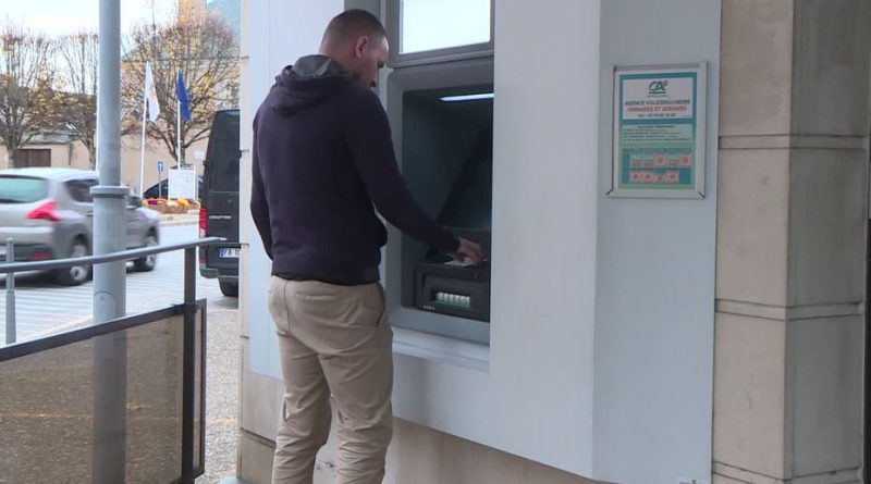 Un élu de l’Indre menacé de poursuites après son coup de colère contre le Crédit Agricole qui va fermer 4 agences dans le département