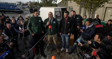 "Un non très ferme de la France" : pas de manifestations des agriculteurs sur le périphérique après leur rencontre avec Emmanuel Macron
