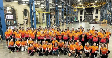 Un nouveau jeu de maillots « orange et rose » pour les adhérents de Courir sur Brest