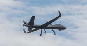 "Un pion silencieux dans la guerre hybride" : une flotte fantôme russe est-elle à l'origine des drones suspects en Belgique ?