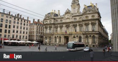 Un rassemblement organisé contre les violences faites aux enfants à Lyon