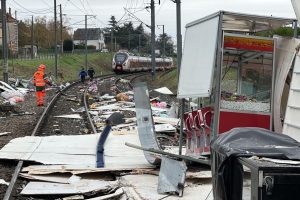 Un train percute un camion : la circulation SNCF totalement interrompue entre Tours et Vierzon