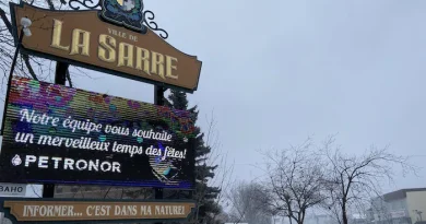 Un panneau d'information de La Sarre, au centre-ville.