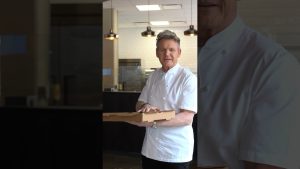 Une livraison surprise à Street Pizza pour la Journée de l'Ananas !