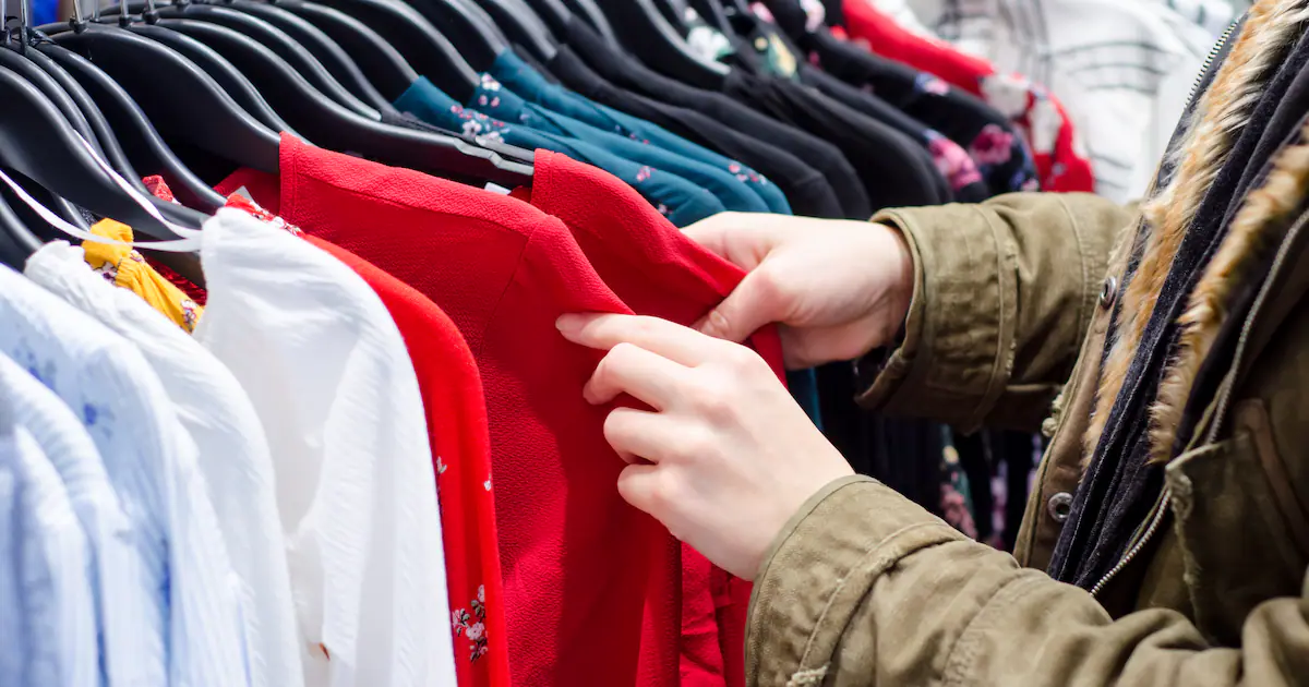 L'écoscore des vêtements jugé « arbitraire » et « non conforme » aux standards européens par le Conseil d'État