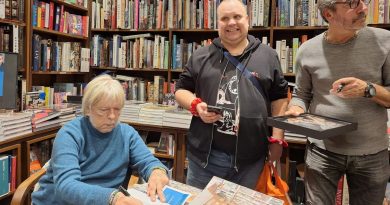 VIDÉO - "Je n'ai pas de mot" : la joie et l'émotion des fans de Renaud à Nantes - ICI