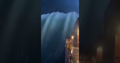 Vagues impressionnantes en ville : un spectacle à ne pas manquer !