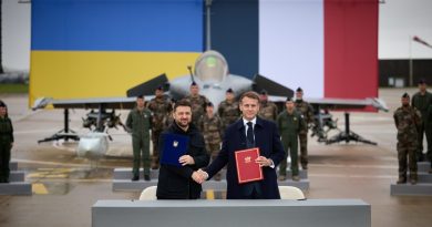 Vente de 100 avions Rafale à l’Ukraine : la Russie accuse la France d'"alimenter" la guerre au lendemain d’un accord historique