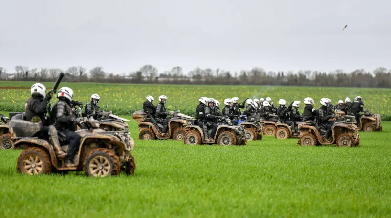 Violences des gendarmes à Sainte-Soline : Marine Tondelier exige des explications de Gérald Darmanin