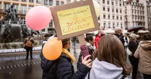 Violences faites aux enfants : des manifestations en France face à des chiffres alarmants