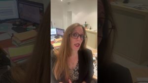 Votre banque ajuste le tarif de l'assurance : méfiez-vous !