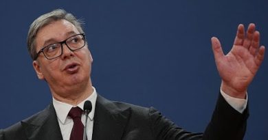 Vučić qualifie d'« attaque terroriste » un incident au Parlement