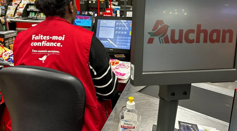 Justice invalide le plan de licenciements d'Auchan prévoyant 2400 suppressions d'emplois