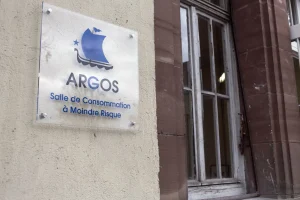 Salles de shoot : l'expérimentation prolongée pour deux ans en France