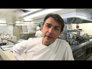 Yannick Alléno élu "Cuisinier de l'année" par Gault et Millau