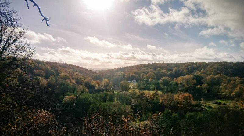 Météo en Belgique : conditions calmes et douces pour la saison actuelle - RTBF Actus