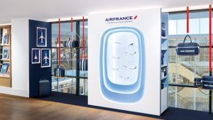 Air France lance un pop-up au Bon Marché Rive Gauche pour un Noël élégant