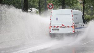 Alpes-Maritimes : vigilance orange pour pluie-inondation dimanche, fortes pluies près de Nice