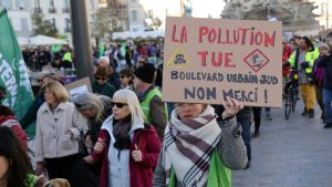Marseille : marche citoyenne contre le projet du Boulevard urbain sud