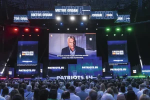 Julia Cagé : l’audiovisuel public, « ennemi à abattre » pour l’extrême droite européenne