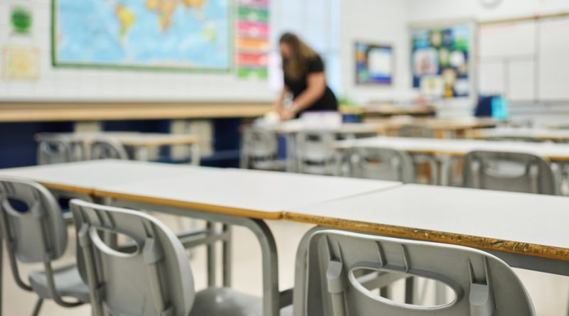 Des stagiaires en enseignement saisissent la Cour supérieure pour défendre leurs droits