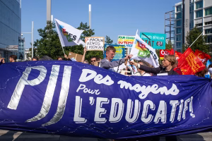 « On ne sait pas faire, on n’a même pas internet » : inégalités d’accès aux services publics en France.