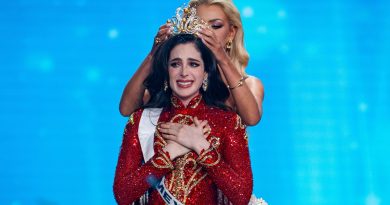 Miss Univers : les propriétaires du concours accusés de fraude et trafic d'armes