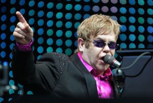 Elton John évoque sa perte de la vue : « Ça a été dévastateur »