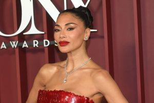 À 47 ans, Nicole Scherzinger affiche son corps musclé en maillot de bain et combat l'âgisme