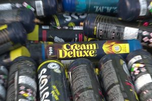 Orléans renforce les mesures contre le gaz hilarant, un phénomène en forte augmentation